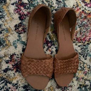 Leather sandals